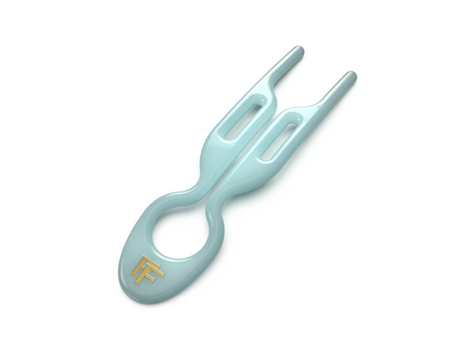 Fiona Franchimon N°1 Hairpin: Tantalizing Blue